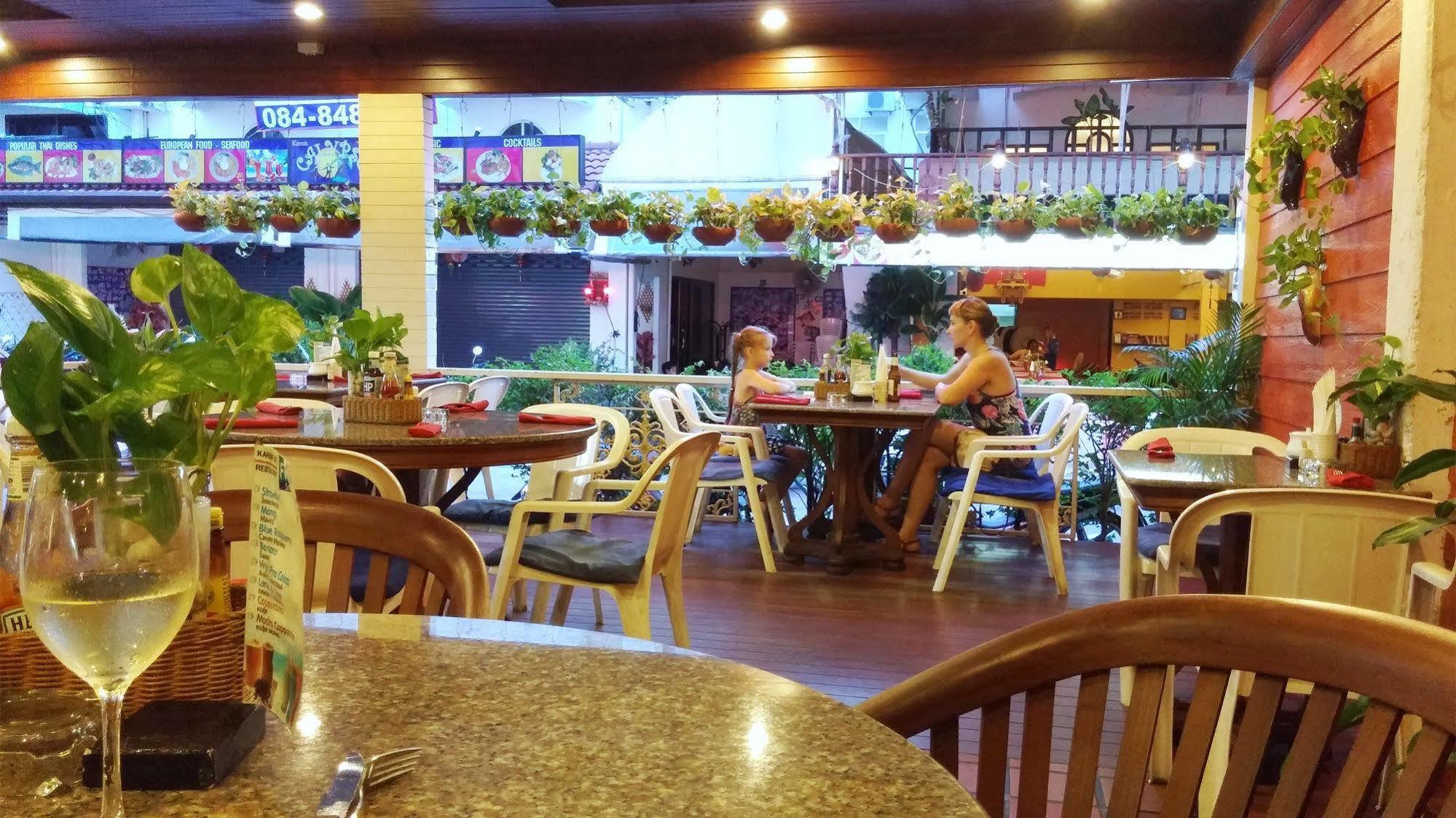 Karon Cafe Inn Exterior photo