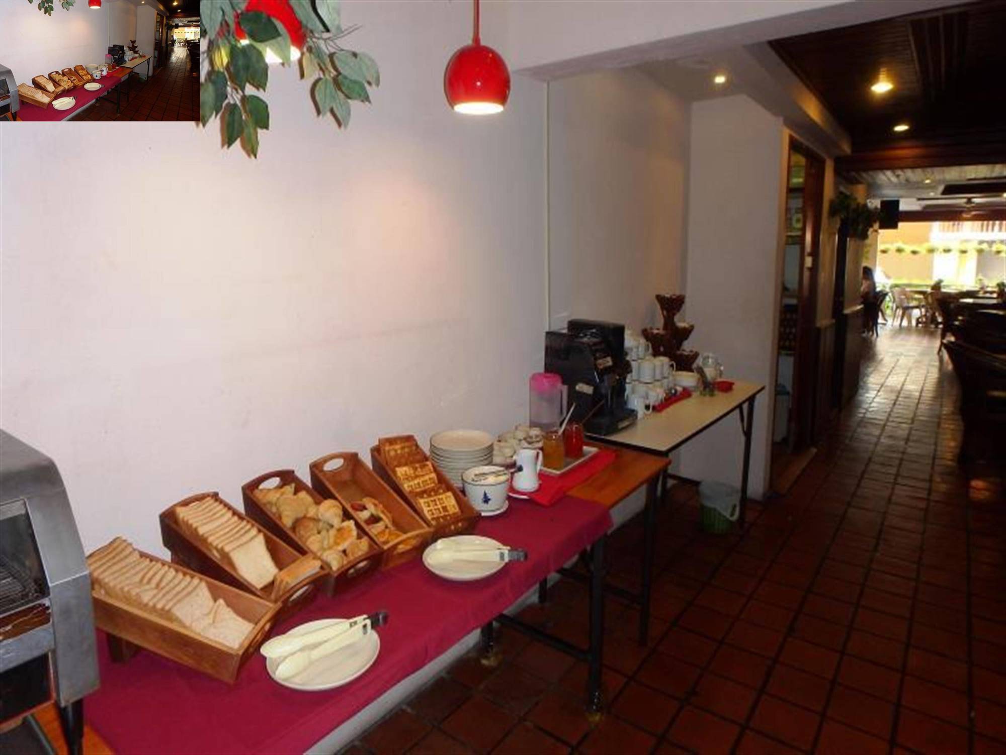 Karon Cafe Inn Exterior photo
